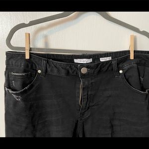 A Beautiful Soul black ripped jeans size 16